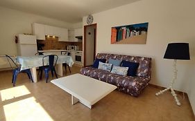 Maisonnette A Chaucre En Residence Avec Piscine Collective